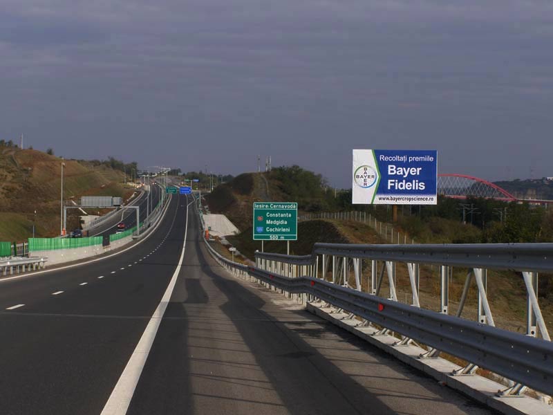 Autobahn Außenwerbung Posterdruckformat 14x9 meter